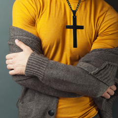 Exquisite Men’s Cross Necklace
