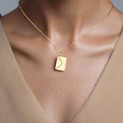 Lavish Envelope Necklace